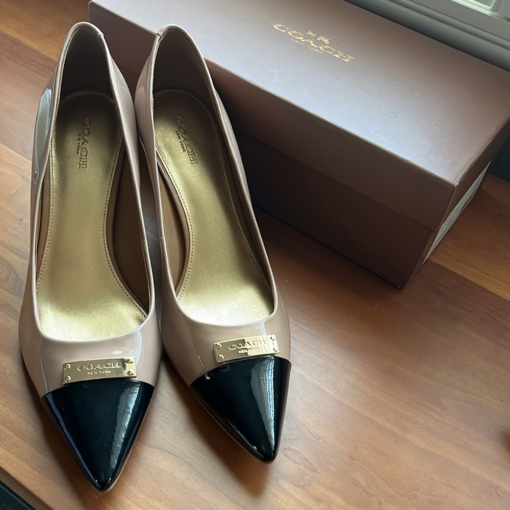 NEW COACH Capped Toe Zan Patent - Warm Blush Nude Beige and Black Cap Toe - 10 M